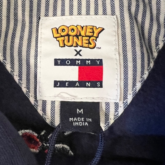 hilfiger looney tunes